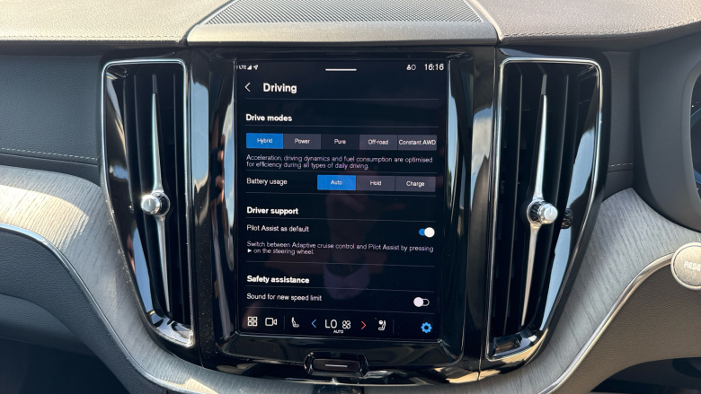 Volvo XC60 2.0 T8 [455] PHEV Ultra Dark 5dr AWD Geartronic Estate